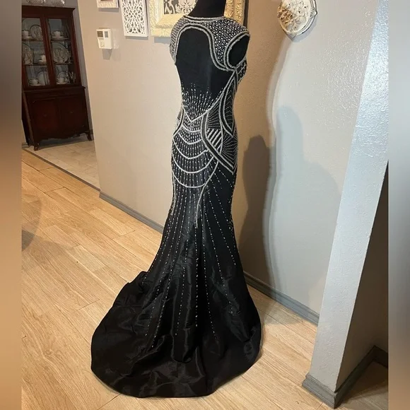 Rachel Allan Black Evening Gown - Picture 11 of 13